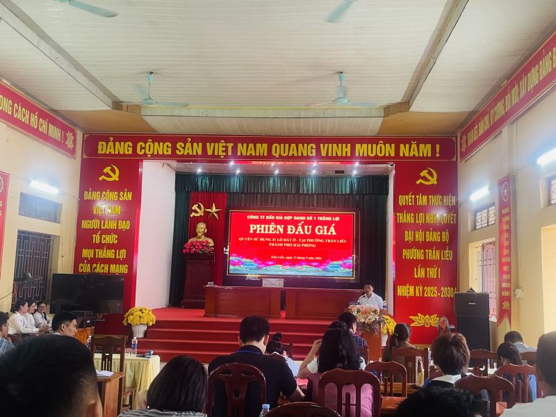 TỔ CHỨC BUỔI C&Ocirc;NG BỐ 31 L&Ocirc; ĐẤT - ĐỢT 3 PHƯỜNG TRẦN LIỄU